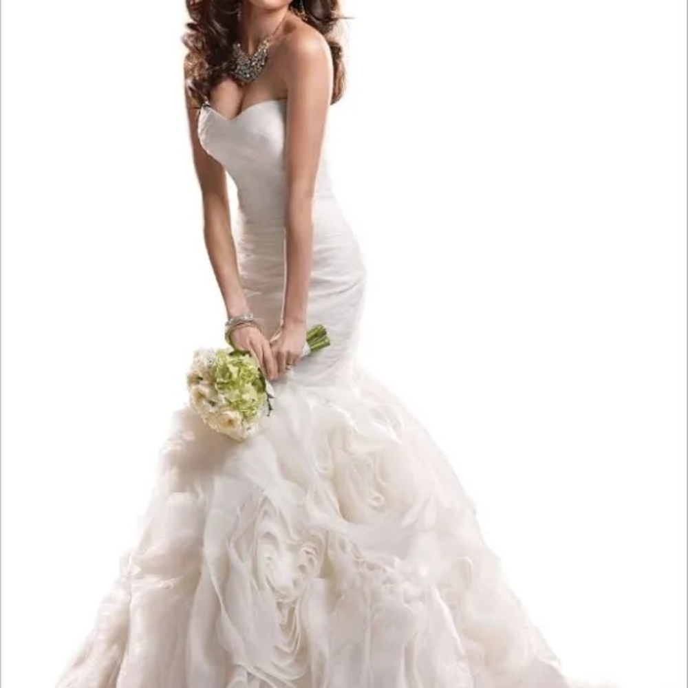 Maggie Sottero Primrose Ivory Strapless Wedding Gown Size 10 Bustle - Picture 3 of 7
